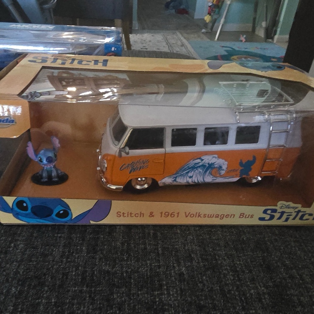 Stitch and 1961 Volkswagen bus
